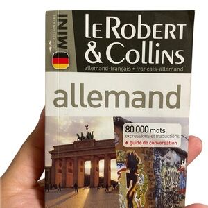 Le Robert & Collins Mini German-French Dictionary